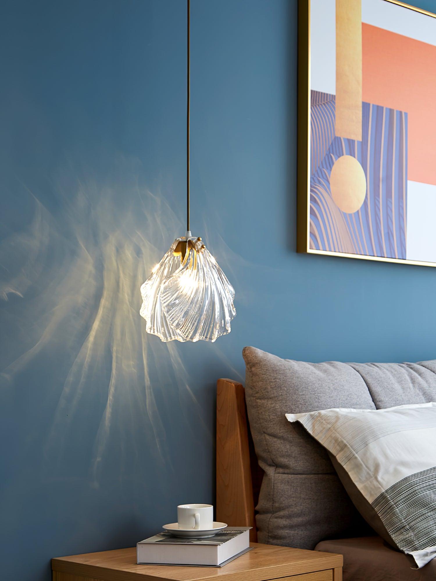 Coralia | Szklana lampa wisząca w kształcie muszli