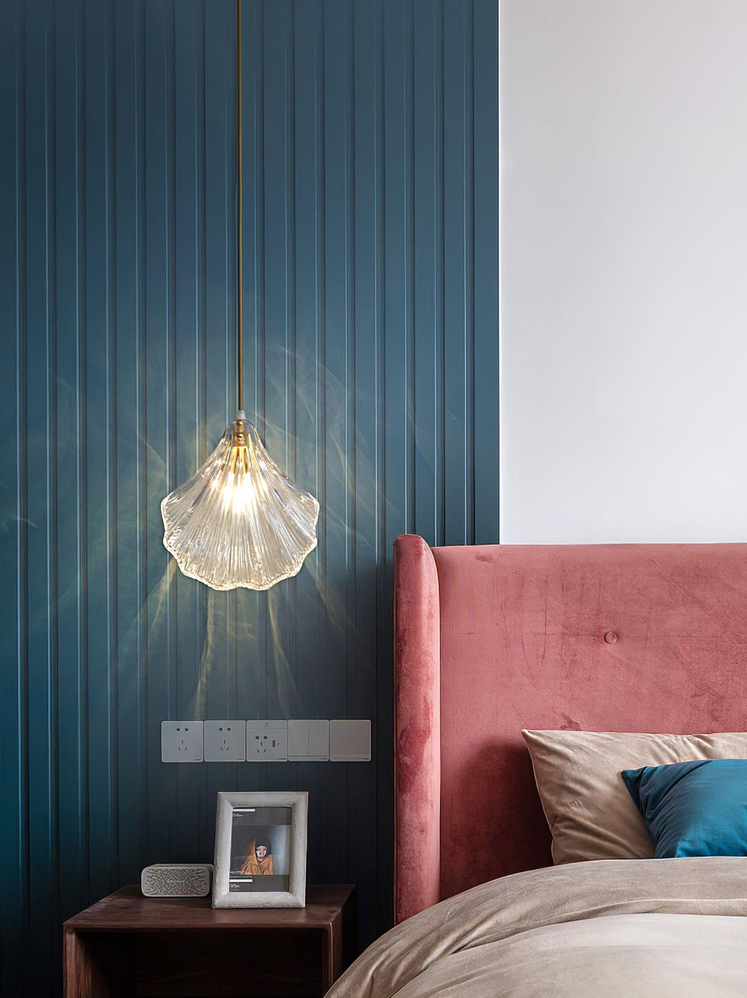 Coralia | Szklana lampa wisząca w kształcie muszli