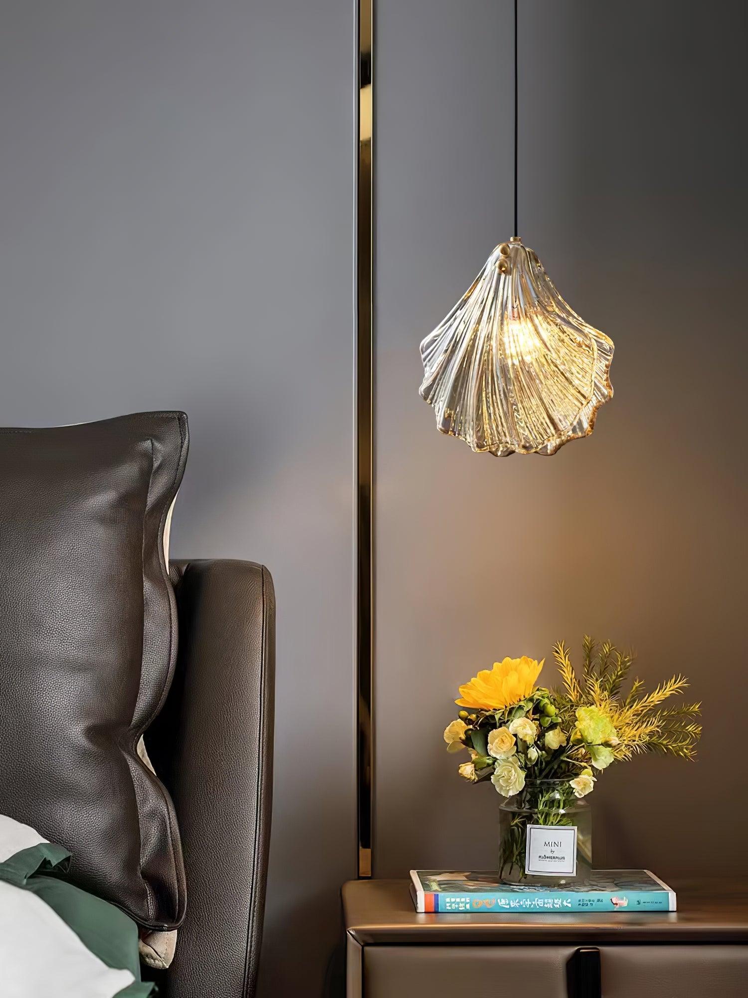 Coralia | Szklana lampa wisząca w kształcie muszli