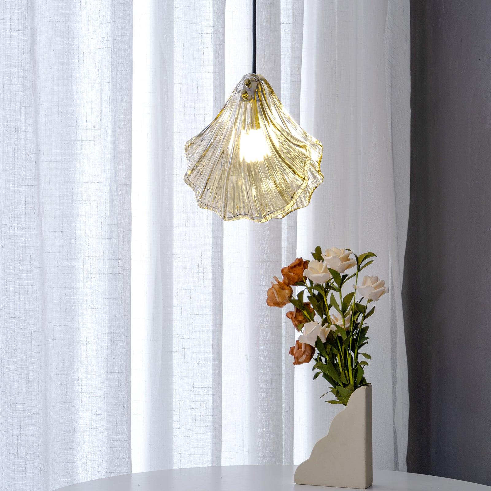 Coralia | Szklana lampa wisząca w kształcie muszli