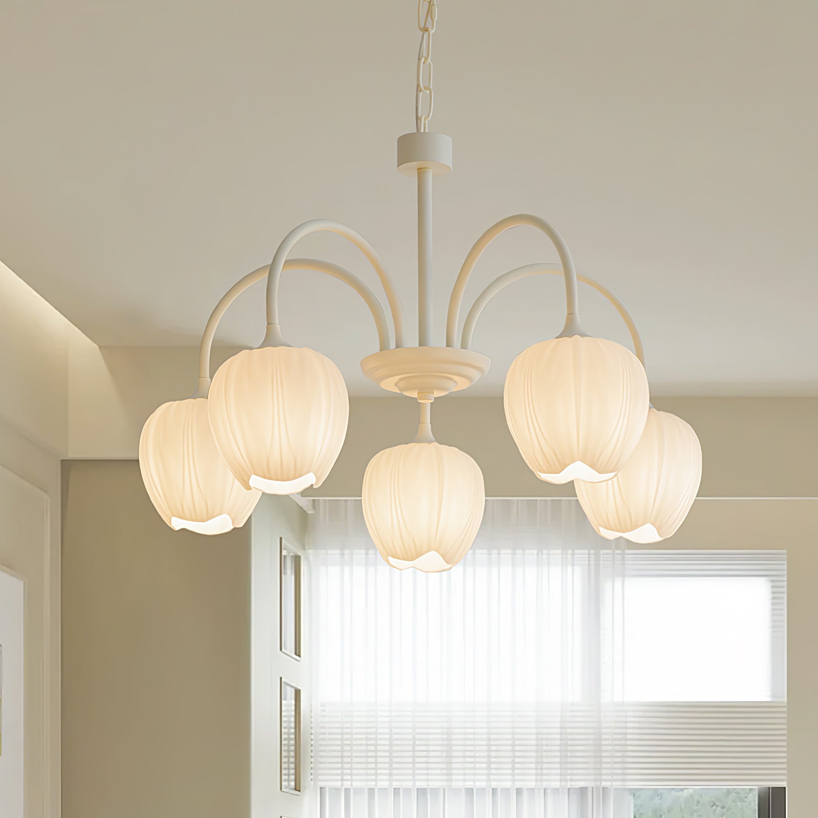 Tulivine | Wisząca lampa LED w kształcie kwiatu