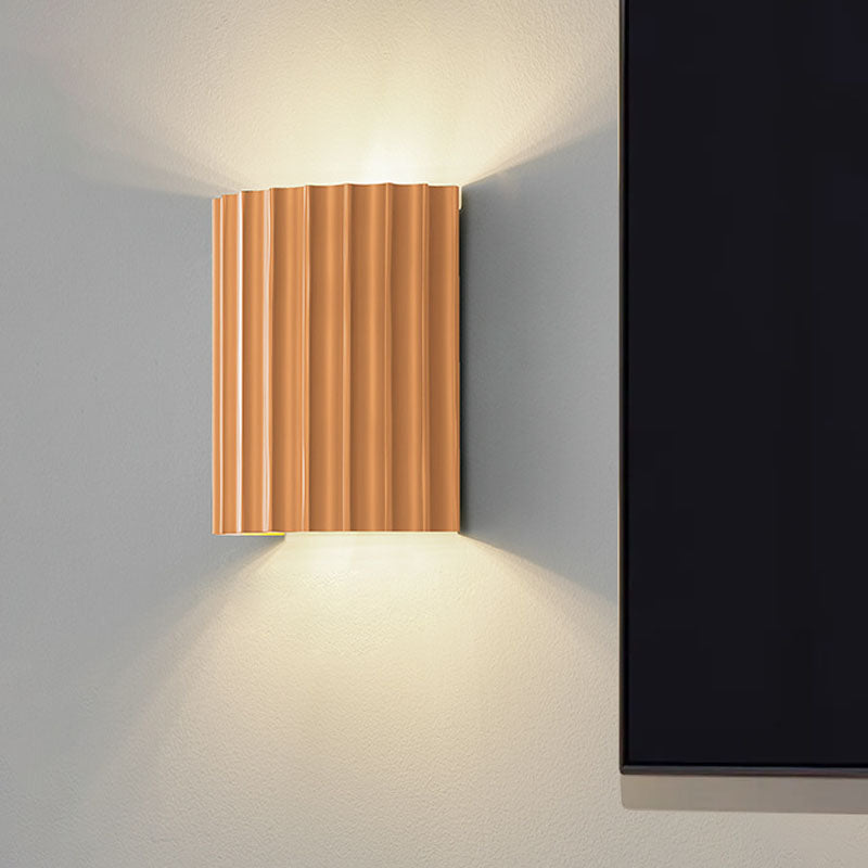 Curvella | Falista lampa ścienna