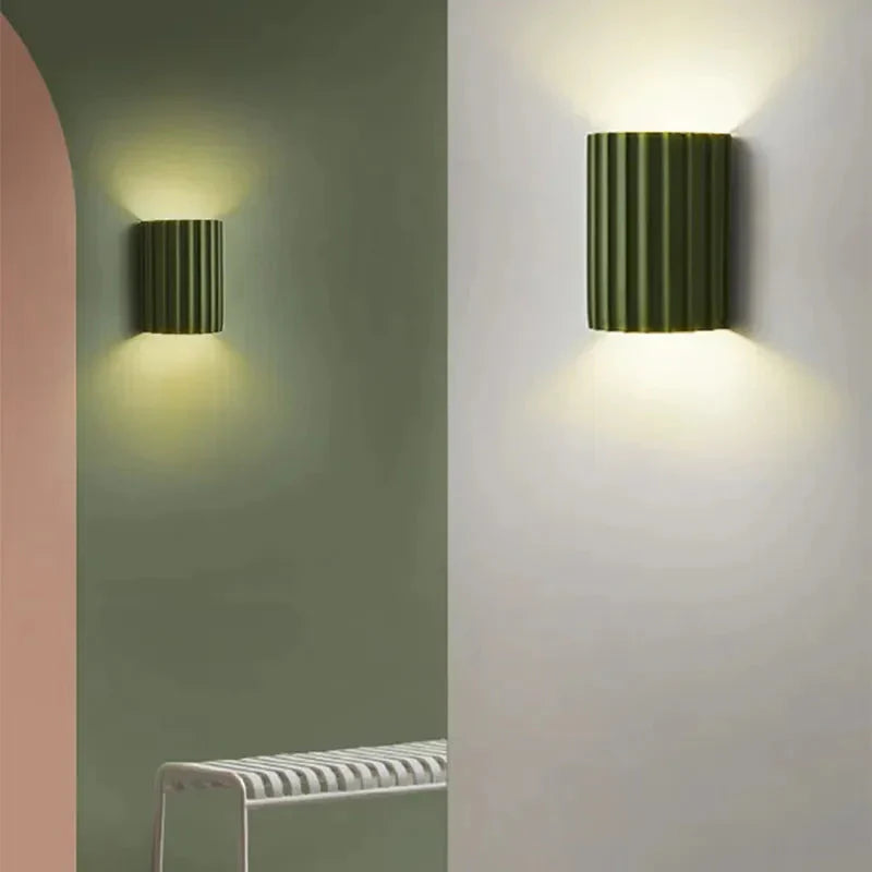 Curvella | Falista lampa ścienna