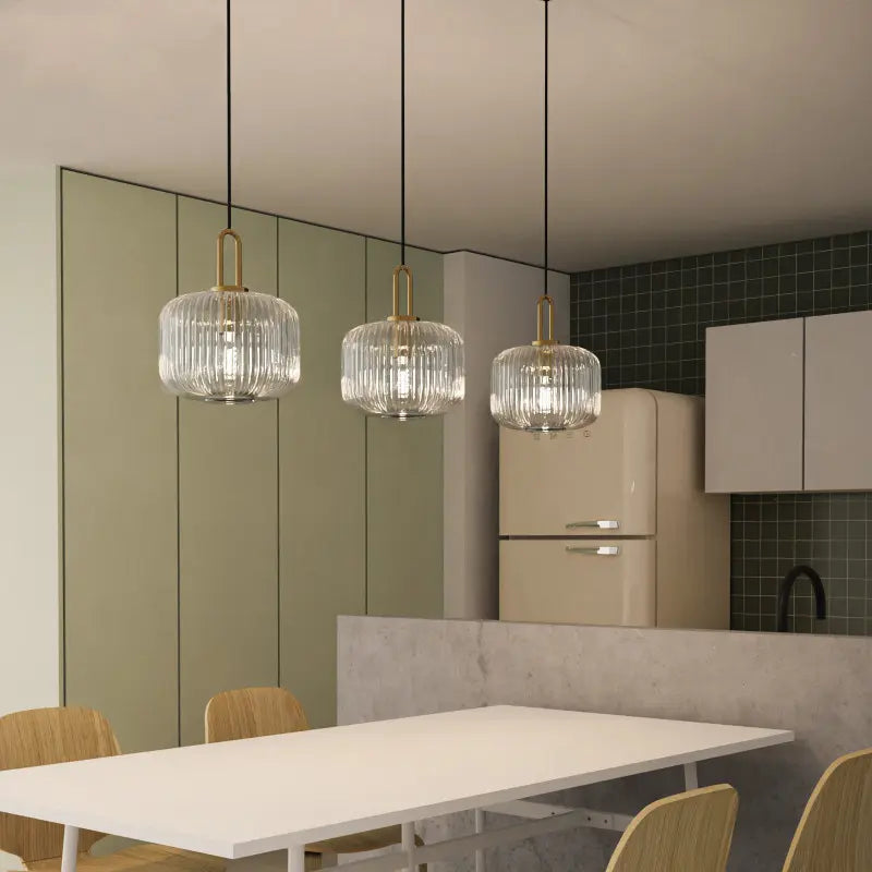 Clarena | Lampa wisząca w stylu szklanym z żłobieniami