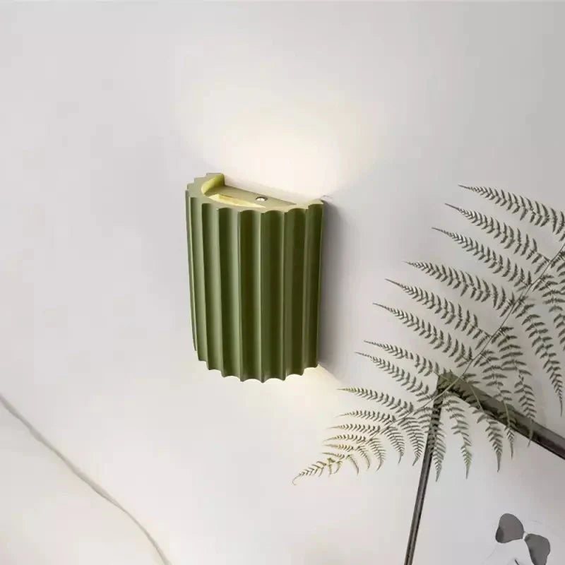 Curvella | Falista lampa ścienna