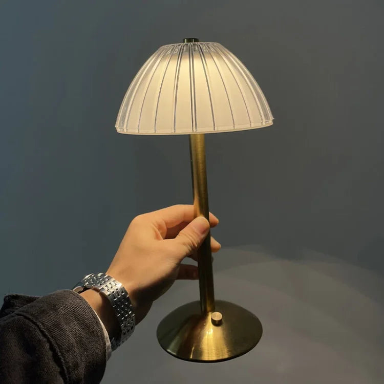 Lumora | Lampa stołowa z składanym kloszem