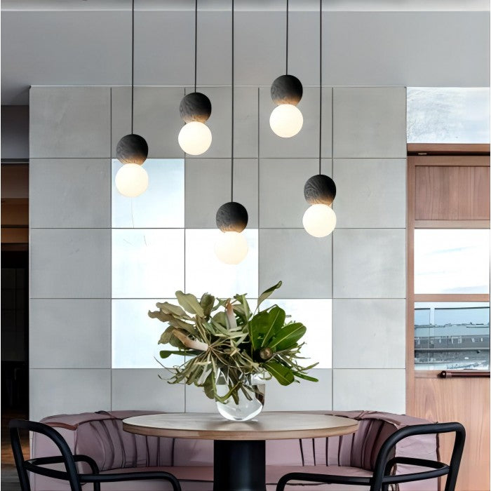 Oriva | minimalistyczna lampa wisząca w kształcie kuli