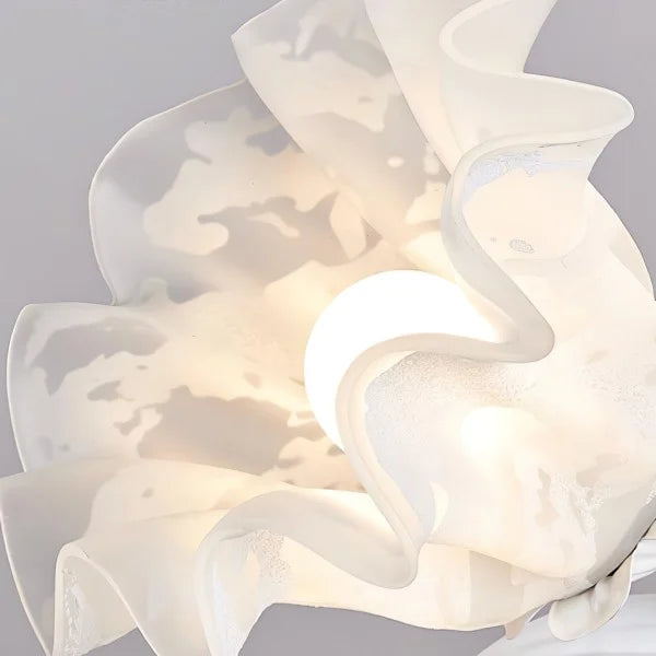 Florina | Kwiatowa lampa stołowa z kloszem w kształcie kwiatu